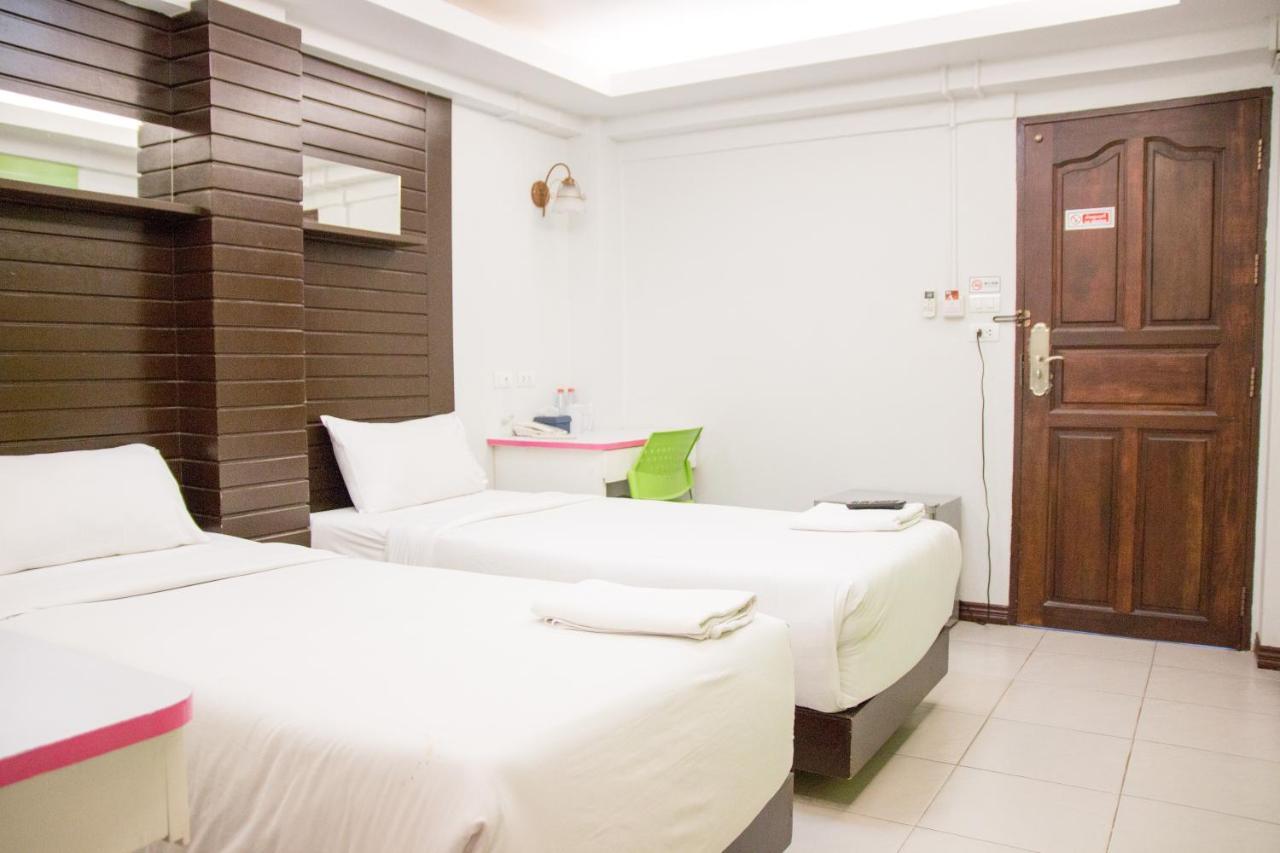 Huay Kaew Palace 1 Hotel Chiang Mai Exterior photo
