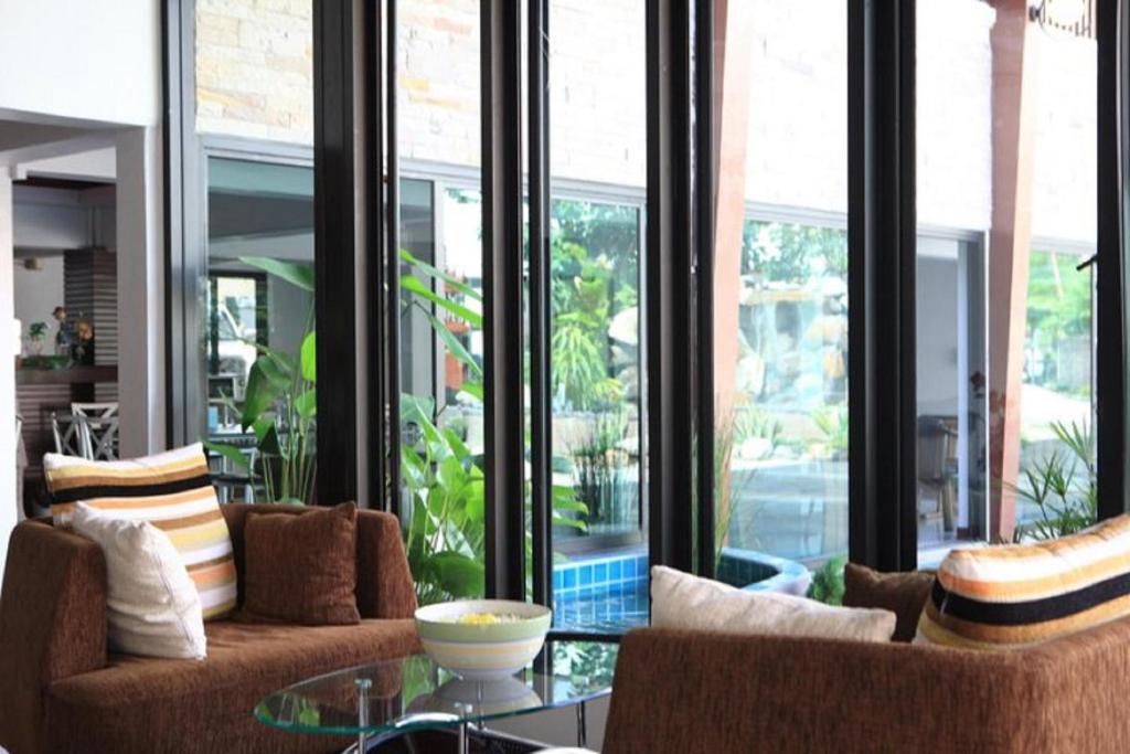 Huay Kaew Palace 1 Hotel Chiang Mai Exterior photo